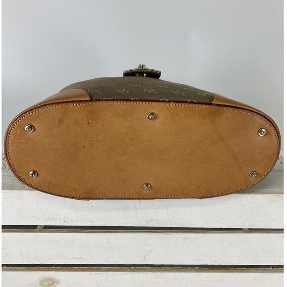 DOONEY & BOURKE LARGE SIGNATURE SHOULDER BAG WITH LATCH (ASIS) - Picture 5 of 16